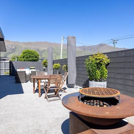 Prime Location On Warren St - 3 Bedroom Town House Wanaka Esterno foto