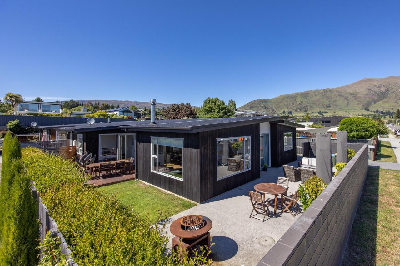 Prime Location On Warren St - 3 Bedroom Town House Wanaka Esterno foto